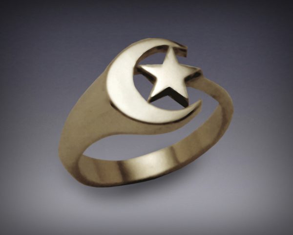 Moon-and-Star-Ring-Gold